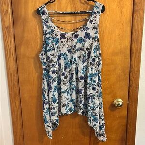 Torrid Floral Blue and Black Women's Top